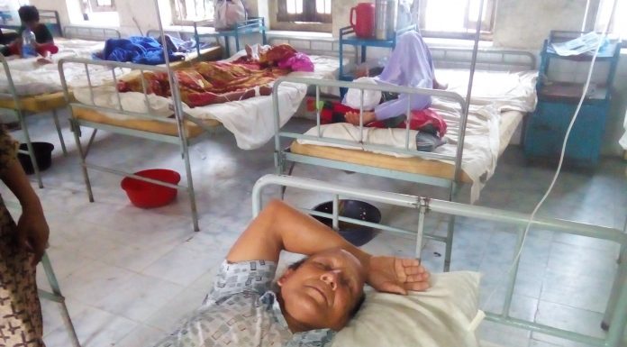 লালমোহনে নেশা খাইয়ে ঘরের সব লুটেনিল চোর