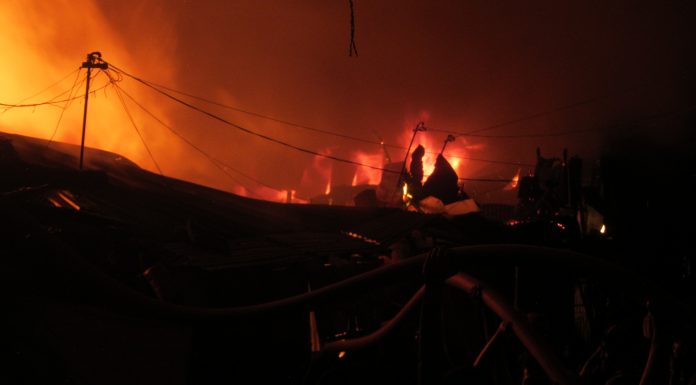 ভোলায় আগুন জ্বলছে