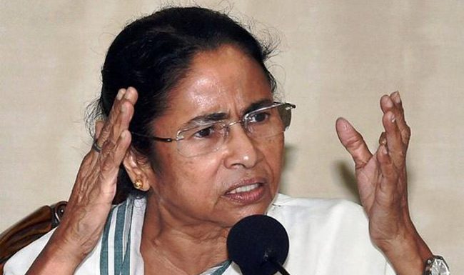 একজনের তিনটা-চারটা বউ সিরিয়ালে দেখানোর দরকার কী : মমতা