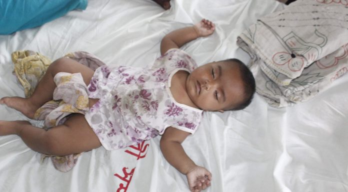 ৫ মাসের শিশুকে হত্যা চেষ্টা॥ দৌলতখানে জমিজমার বিরোধের জেরে ঘরবাড়ি ভাংচুর লুটপাট