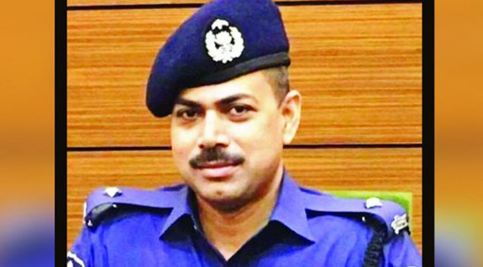 ‘ঘুষ না দেওয়ায় ক্রসফায়ার’, প্রদীপের বিরুদ্ধে আরও এক মামলা