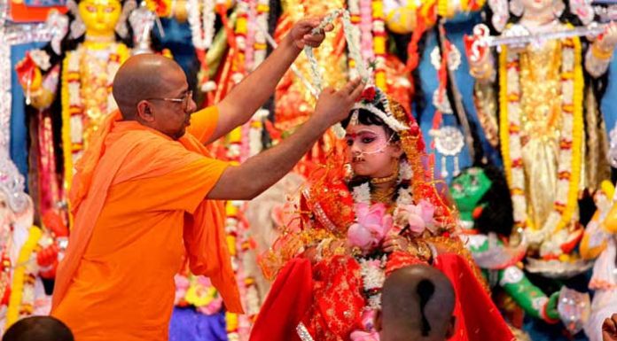 ঢাকায় এবার কুমারী পূজা হবে না, বিসর্জনে শোভাযাত্রাও বাদ