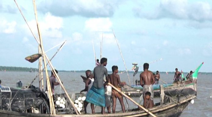 মাছ ধরা নিষিদ্ধ’র ২২দিন পর ব্যস্ত ভোলার জেলেরা আটক ৬০৬ জন