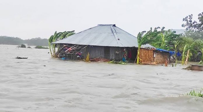 মেঘনা,তেঁতুলিয়া নদীর পানি ৬৯ সেন্টিমিটার ওপর দিয়ে প্রবাহিত,৩০ গ্রাম প্লাবিত
