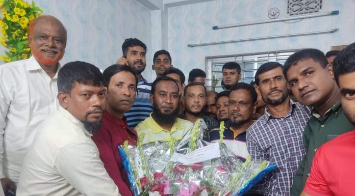 ভোলা সদর উপজেলা স্বেচ্ছাসেবক দলের নবনির্বাচিত কমিটিকে শুভেচ্ছা ইউনিয়ন নেতৃবৃন্দ