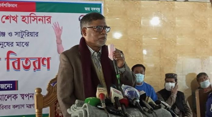 শিক্ষাপ্রতিষ্ঠান বন্ধ নিয়ে যা বললেন স্বাস্থ্যমন্ত্রী