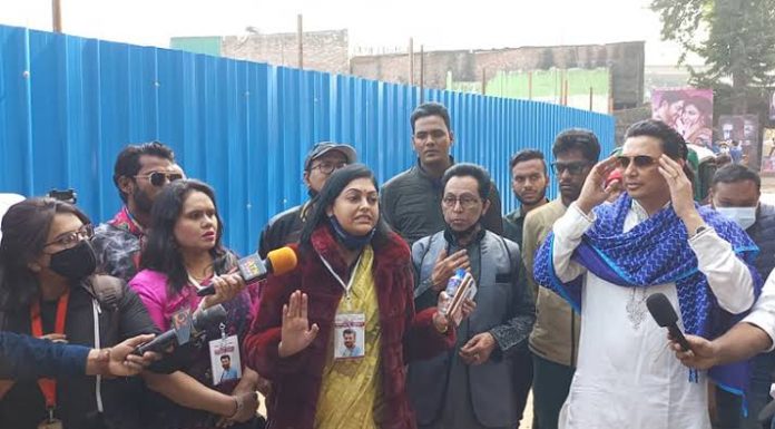 জায়েদ চাদরের নিচ দিয়ে ভোটারদের টাকা দিচ্ছেন: নিপুণ