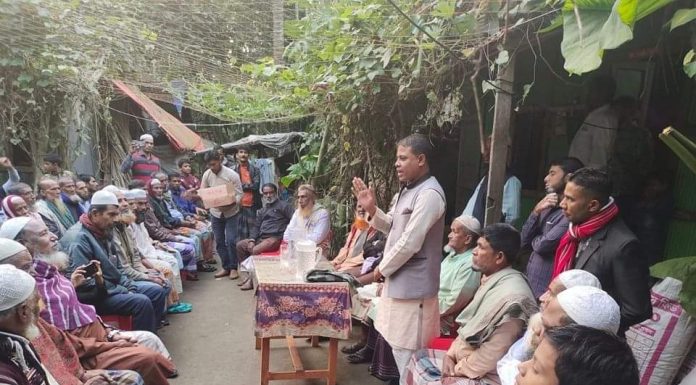 ভোলার বাপ্তায় প্রচার প্রচারনায় ব্যস্ত সময় পার করছেন মেম্বার পদপ্রার্থী নজু